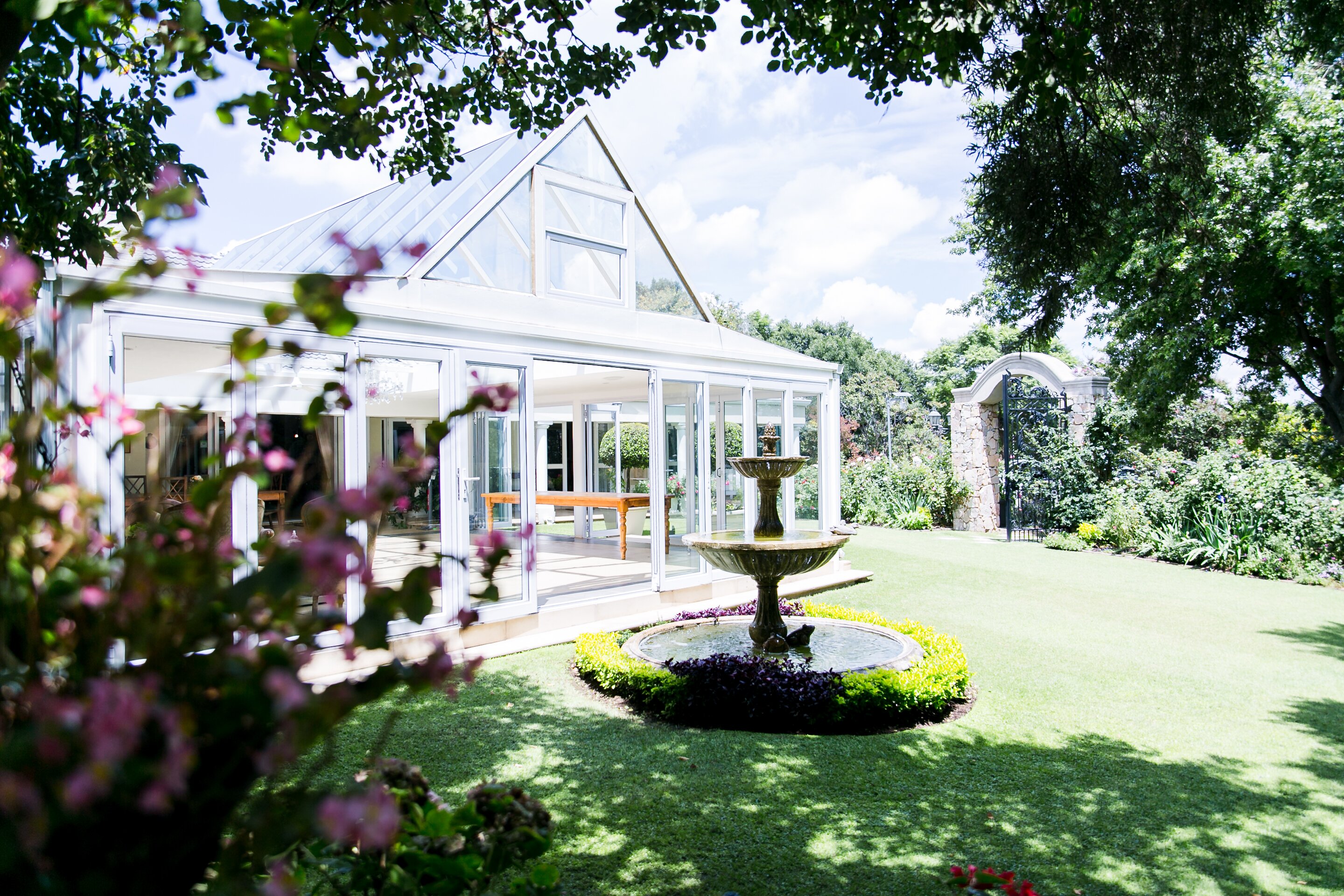 Burkleigh House-官方