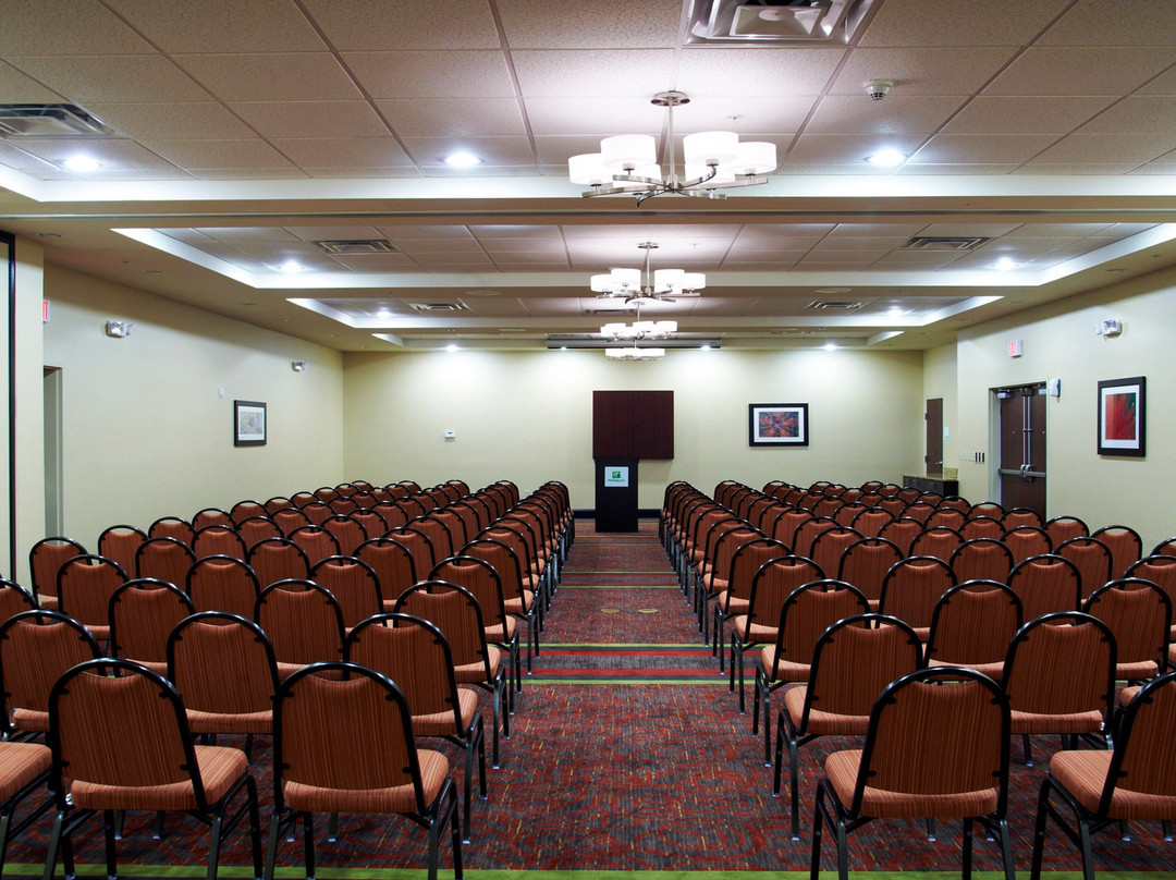 Holiday Inn Birmingham - Hoover By IHG主图