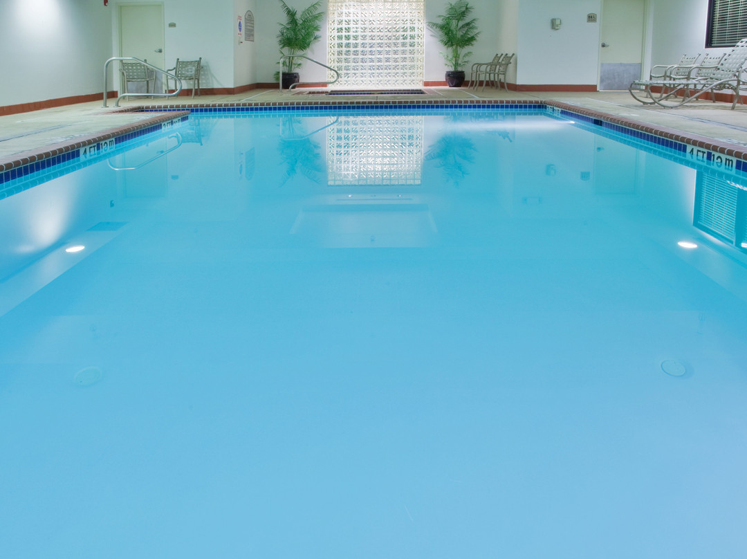 Holiday Inn Express & Suites Richmond North Ashland By IHG主图