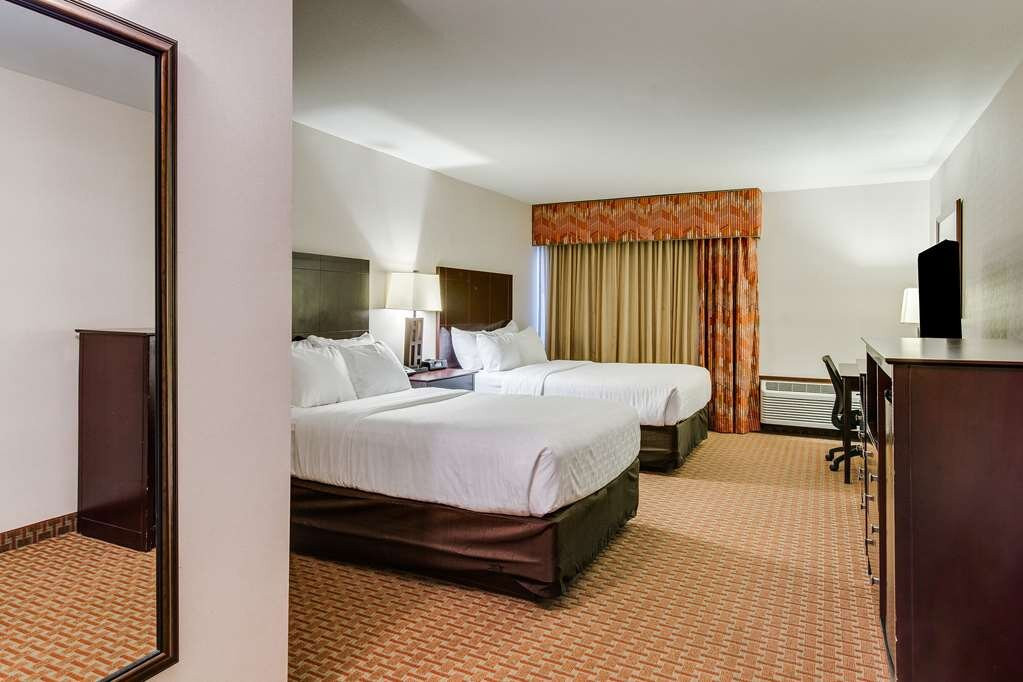 Clarion Hotel Convention Center主图