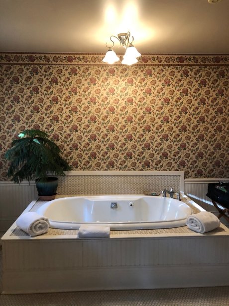 The Carriage House Inn Bed and Breakfast-官方