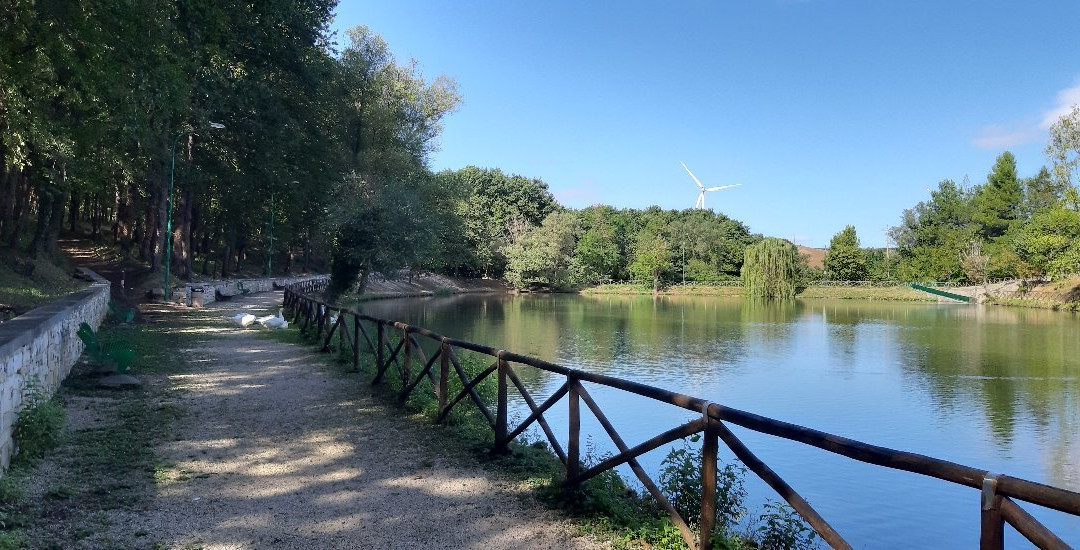 Lago Frontetusio-Palazzo San Gervasio必去景点