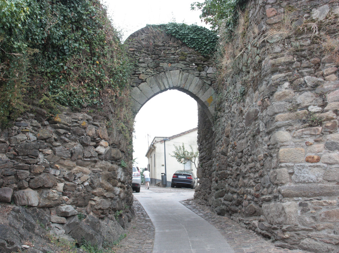 Puerta de la Alcazaba景点图片