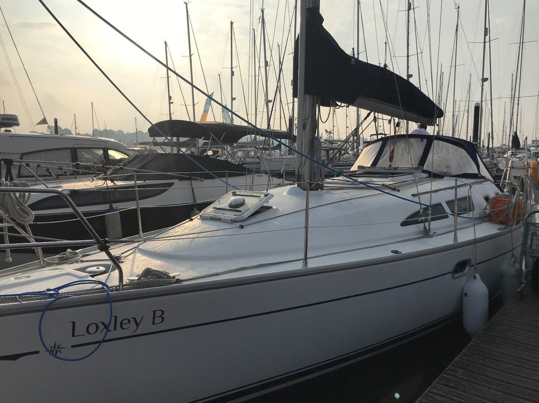 Hamble Point Yacht Charters景点图片