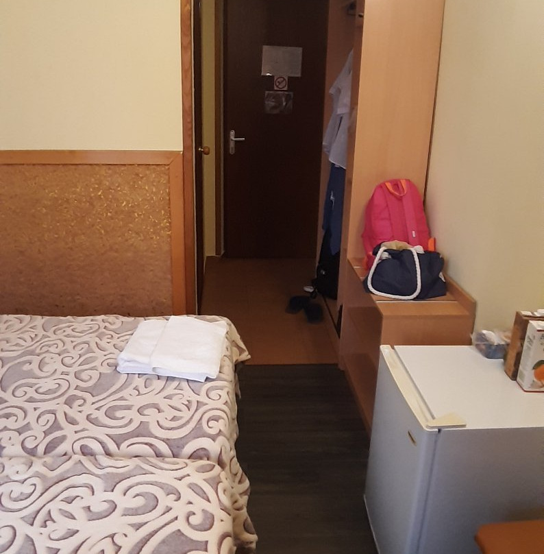 Golden Palm Hotel主图