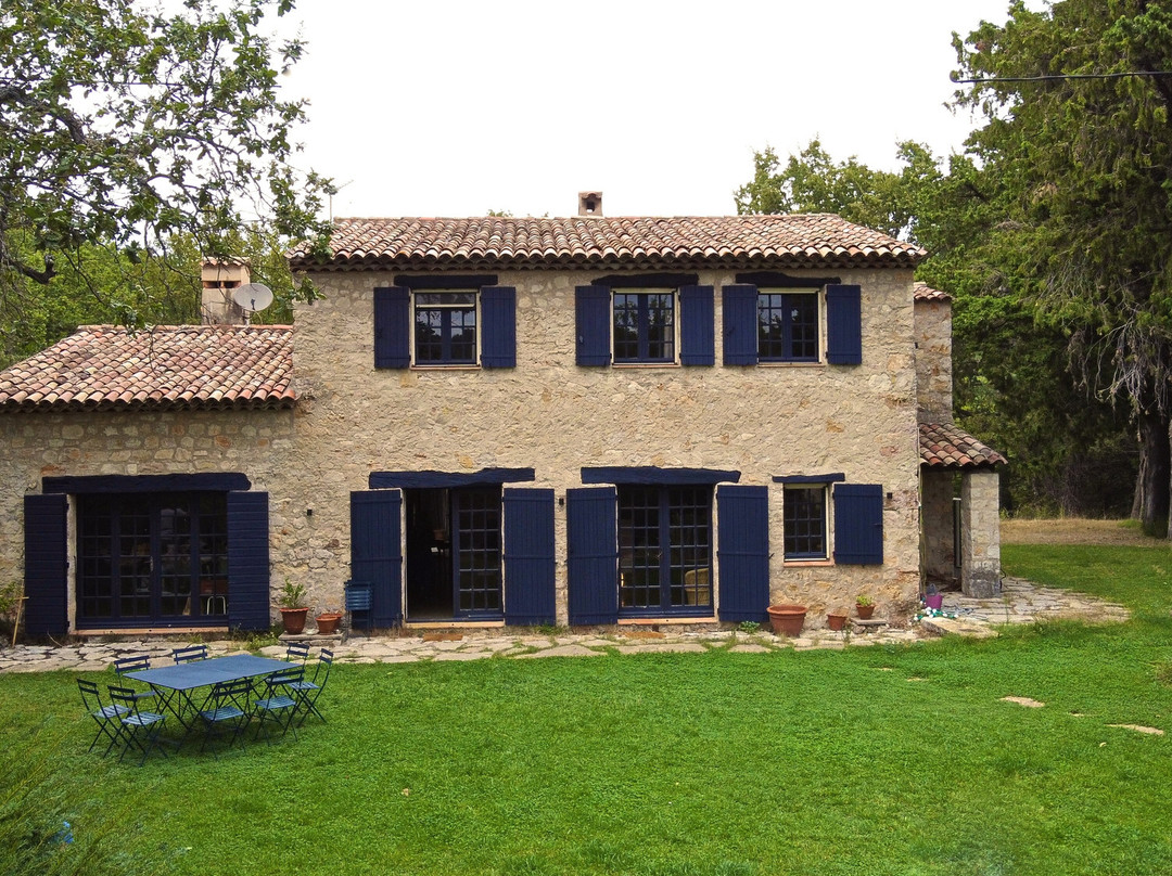 Ferme le Pavillon主图