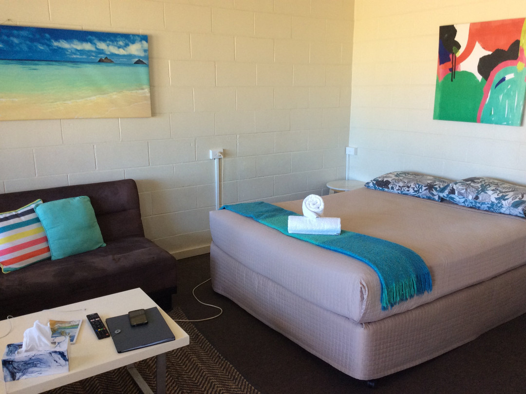 Forrest Beach Hotel主图