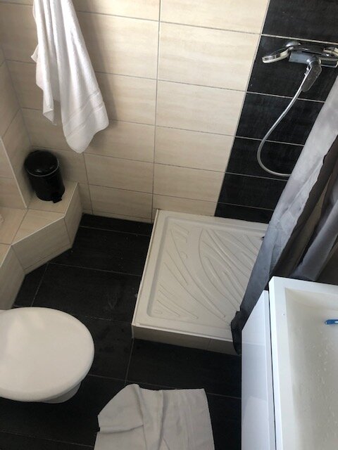 l'Alexain Hotel Restaurant-浴室