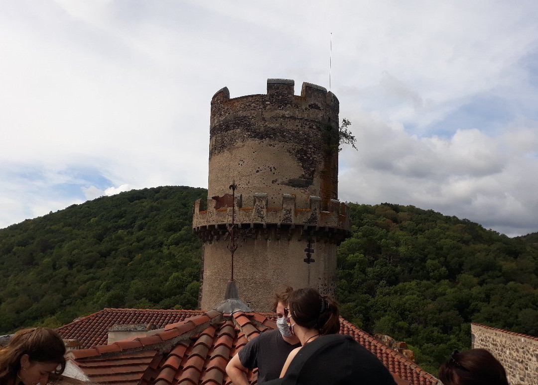 Château de Tournoël景点图片
