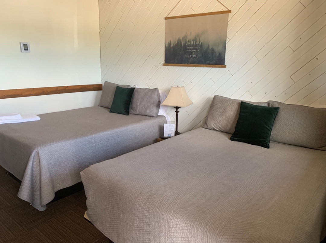 Le Roquemont - Centre De Villégiature主图