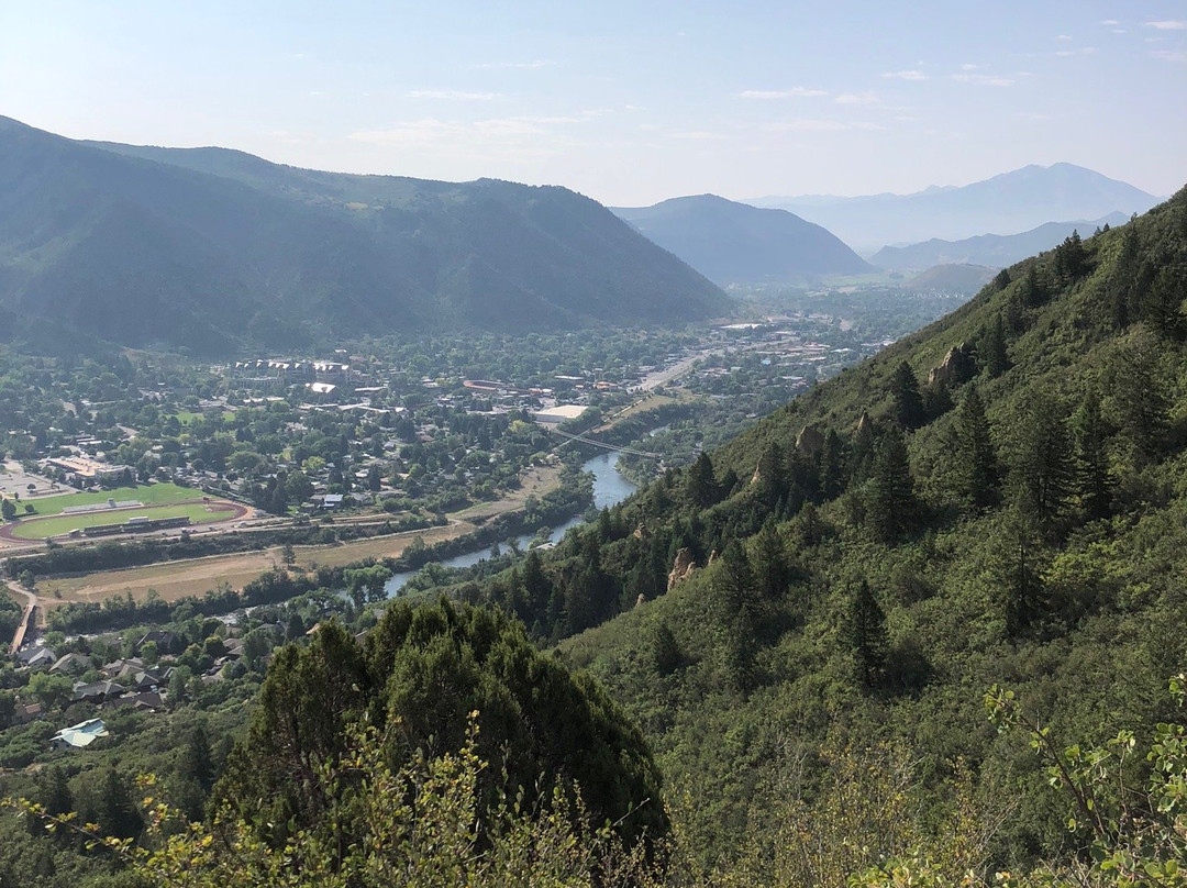 Red Mountain Trail-格伦伍德温泉必去景点