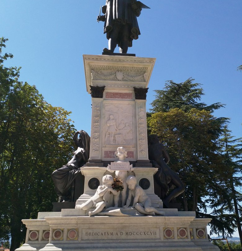 Monumento a Raffaello景点图片