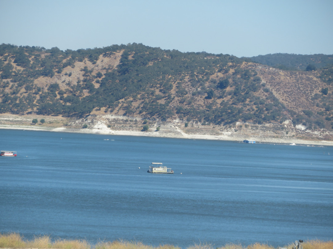 Lake San Antonio景点图片