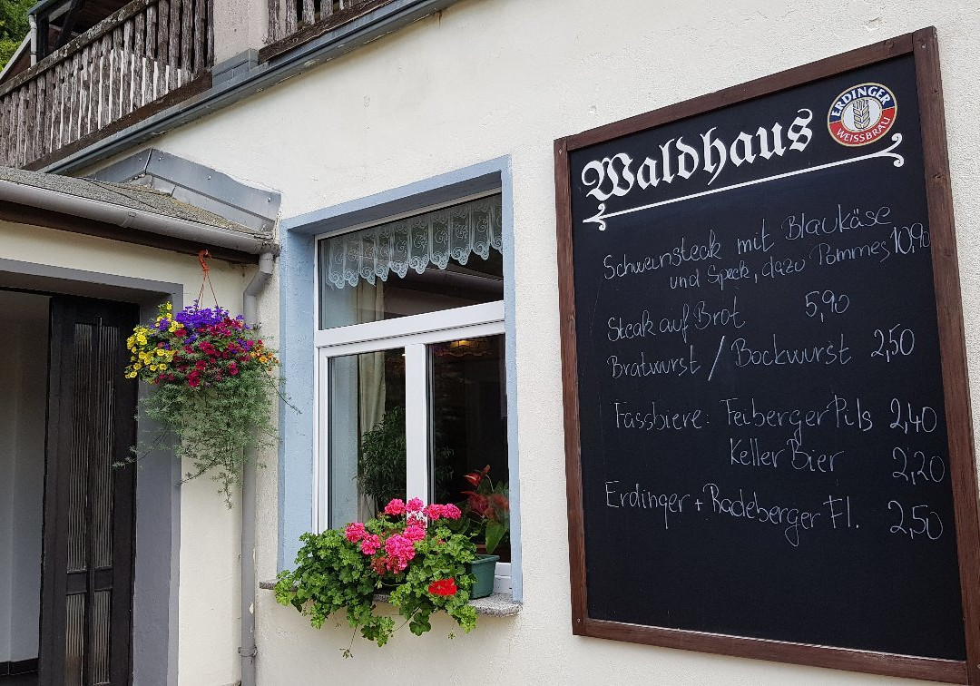 Gaststatte Und Pension Waldhaus