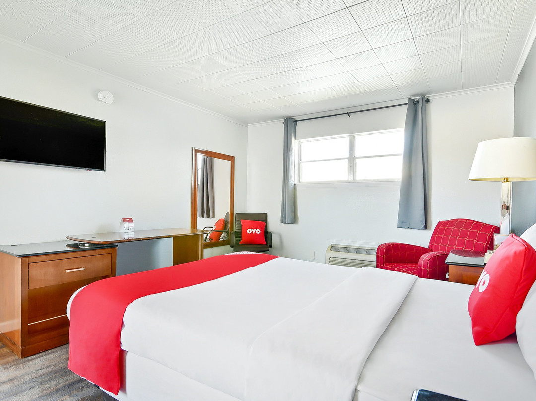 OYO Hotel McAlester OK S Main St主图