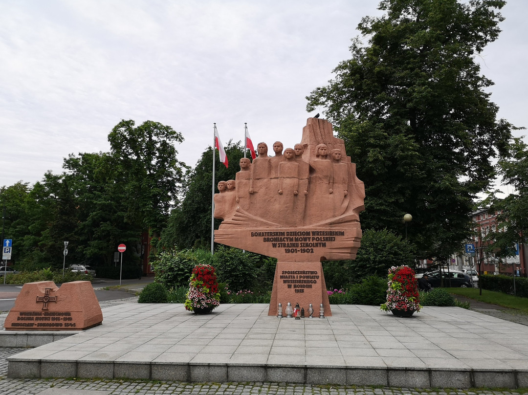Monument of the Wrzesnia Children in Wrzesnia景点图片