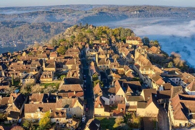 Montgolfières Périgourdines-Domme必去景点