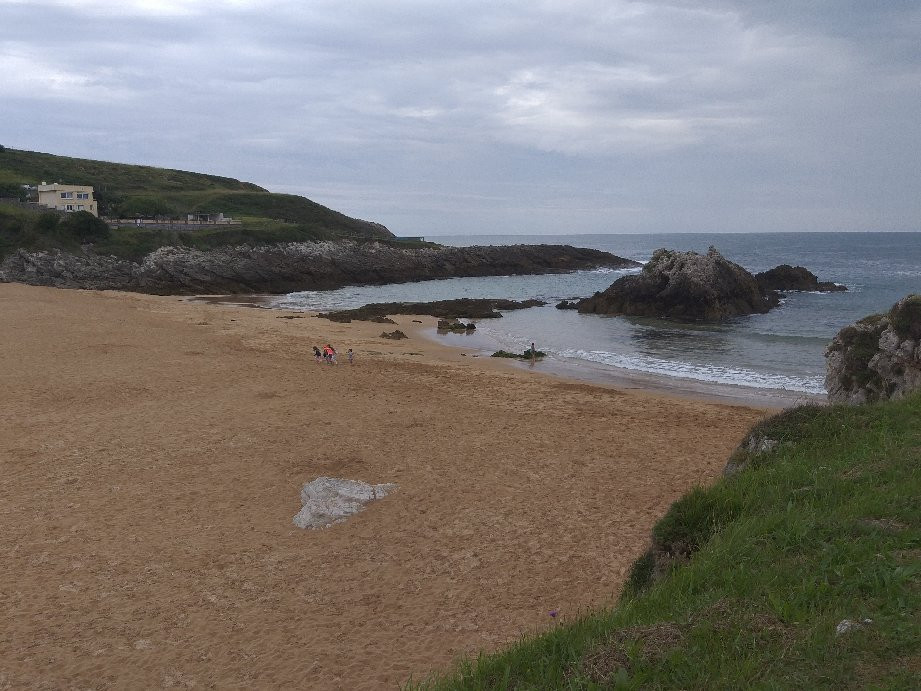 Playa de San Juan de la Canal-Soto de la Marina必去景点