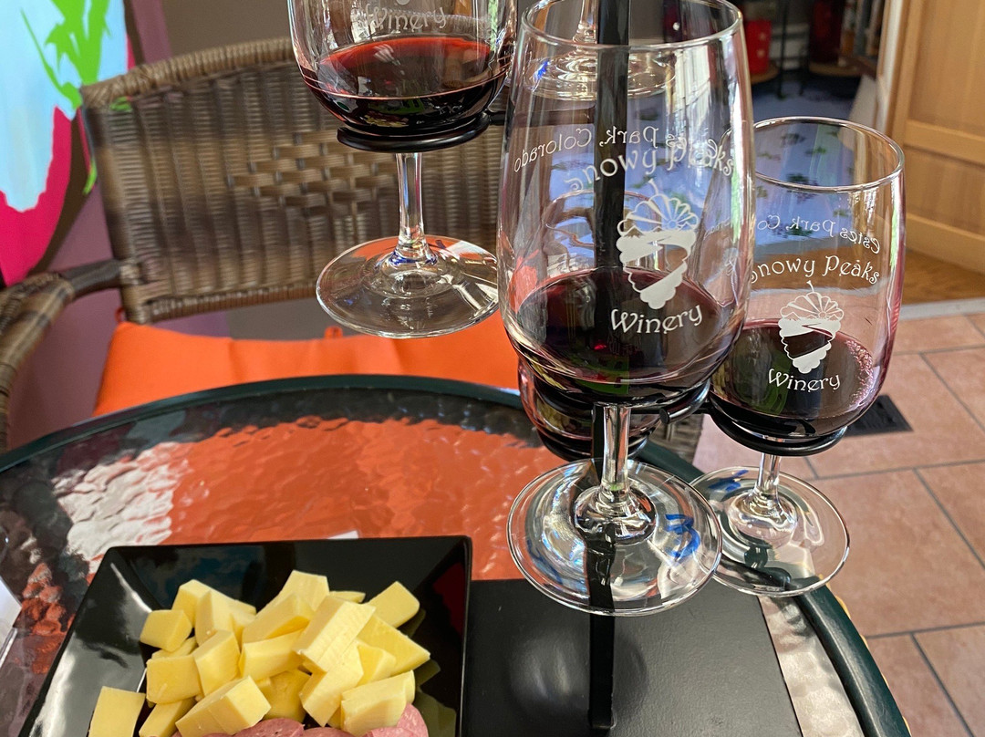 Snowy Peaks Winery-埃斯蒂斯公园必去景点