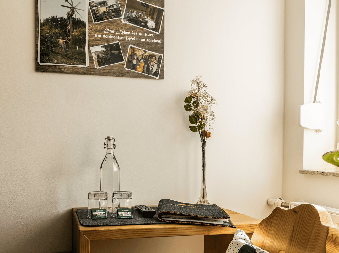 Weingut & Buschenschank Pölzl主图