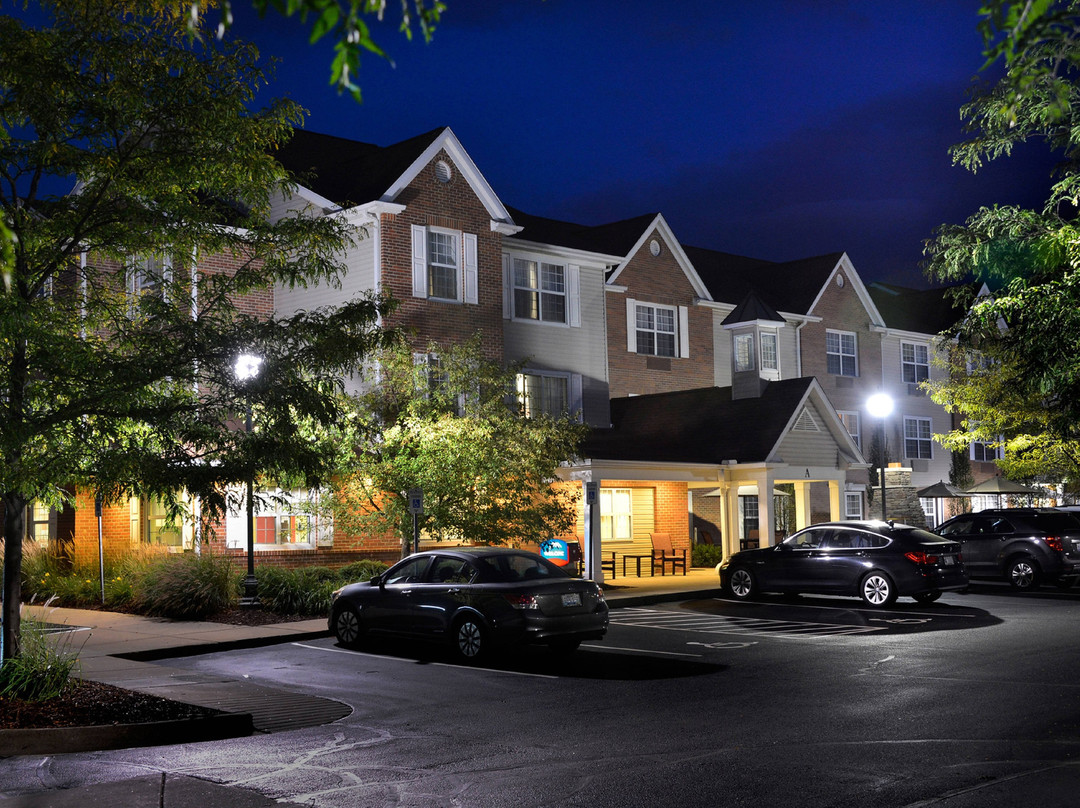 东兰辛万豪广场套房酒店主图