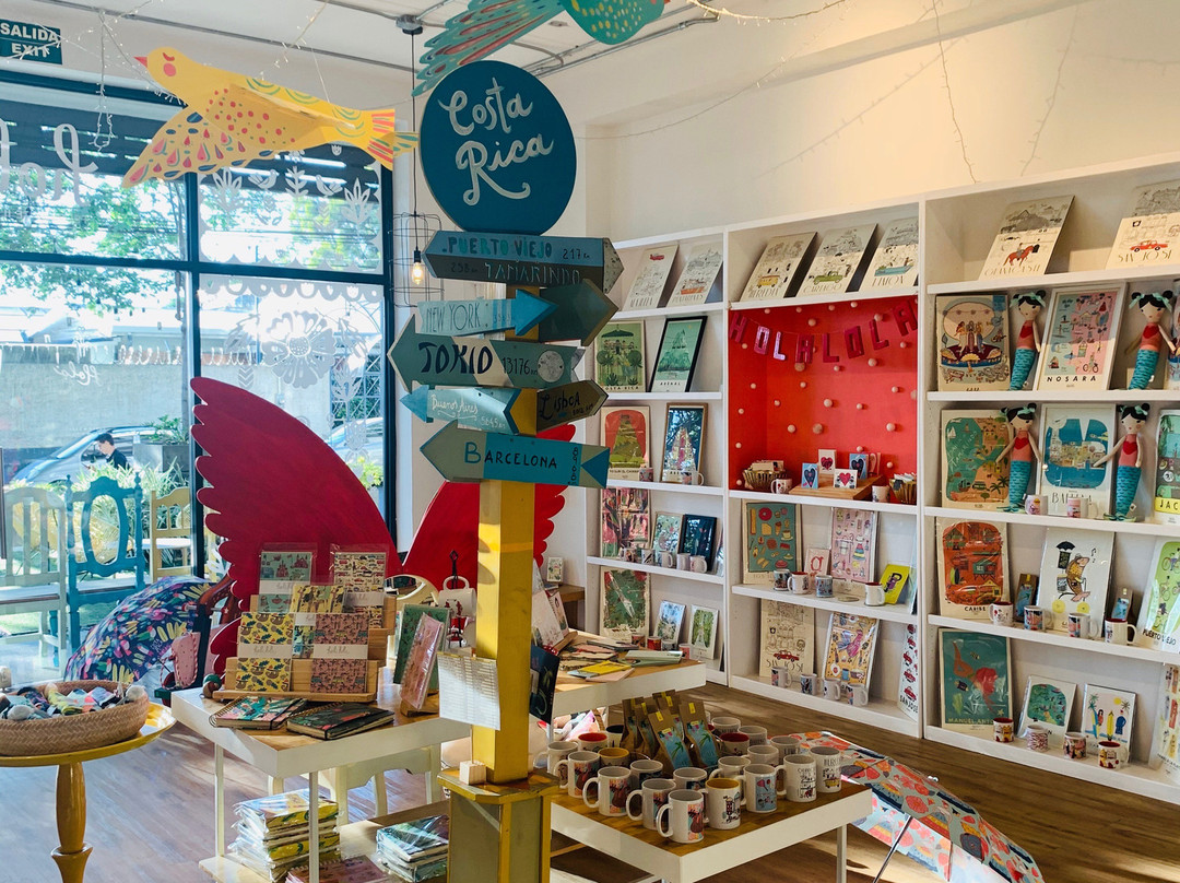 Holalola Gift Shop景点图片
