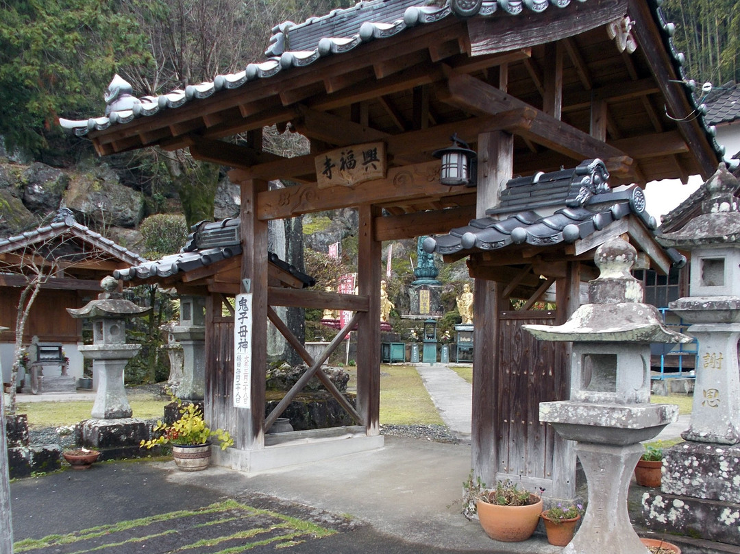 Kofukuji No Bokefuji Nagaiki Kannon Bosatsu-菊池市必去景点