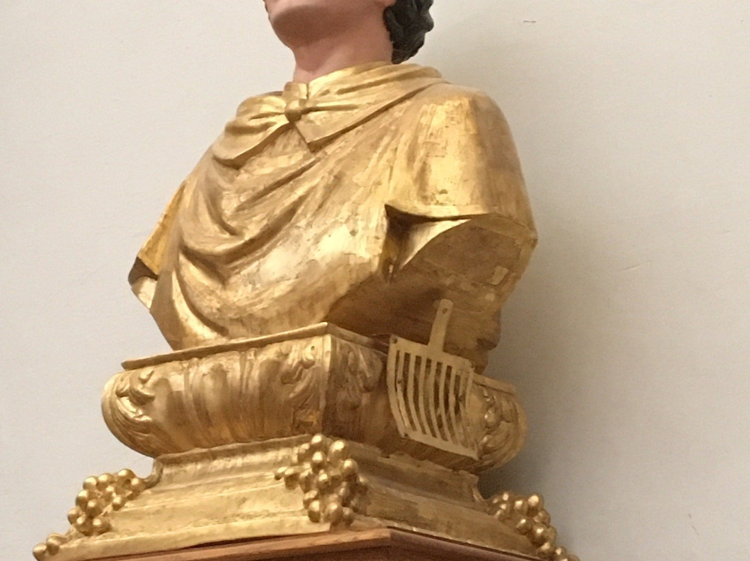 Eglise Saint Jean Baptiste-Joucas必去景点