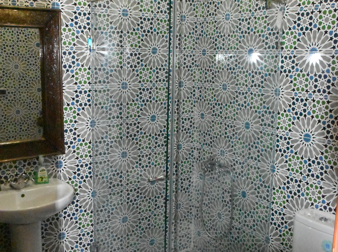 里亚德博斯坦酒店主图