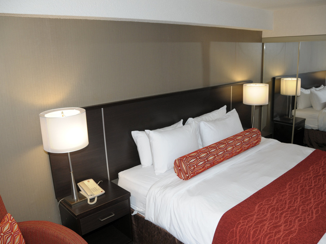 Admiral Inn Burlington主图