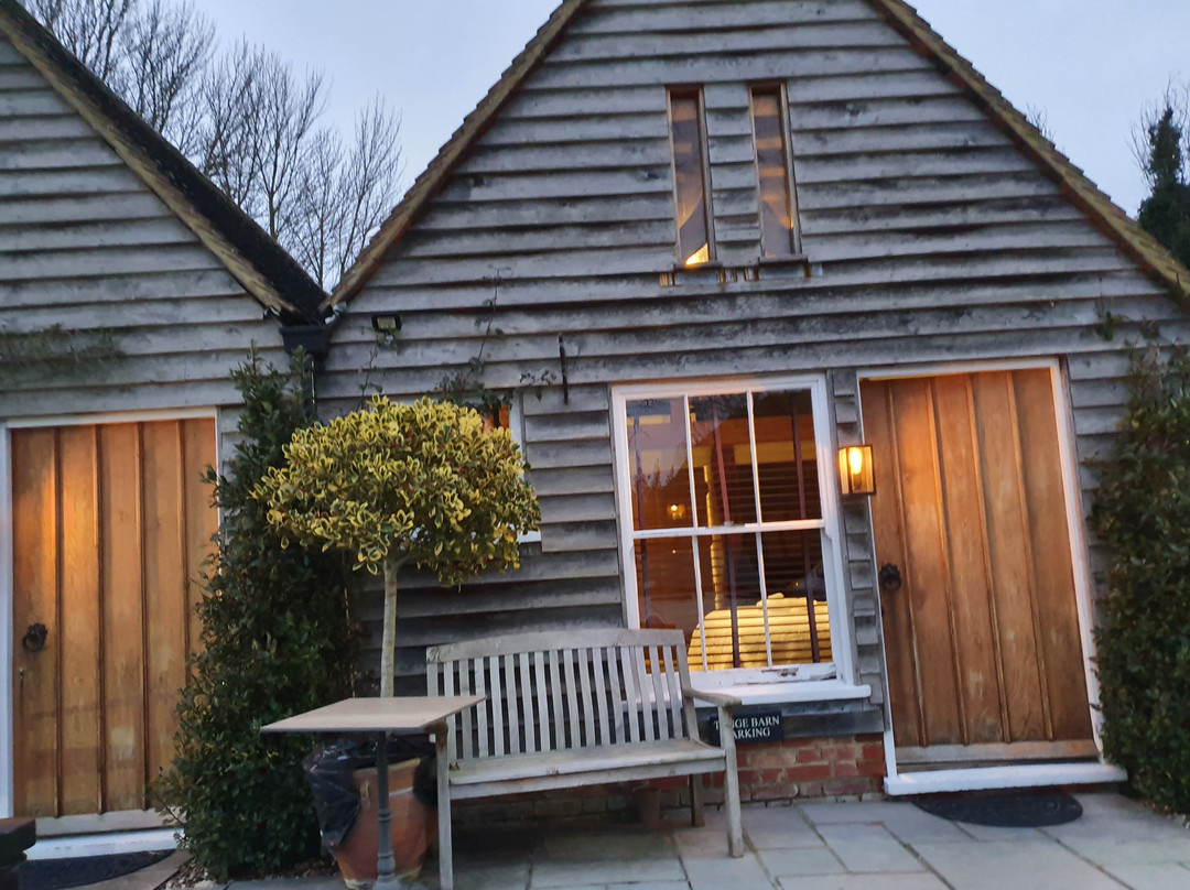 汤奇谷仓酒店主图