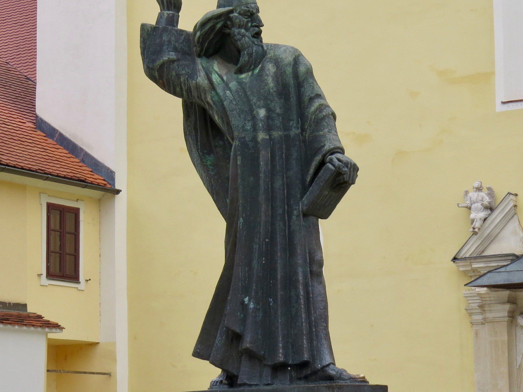 Grgur Ninski Statue-Varazdin必去景点