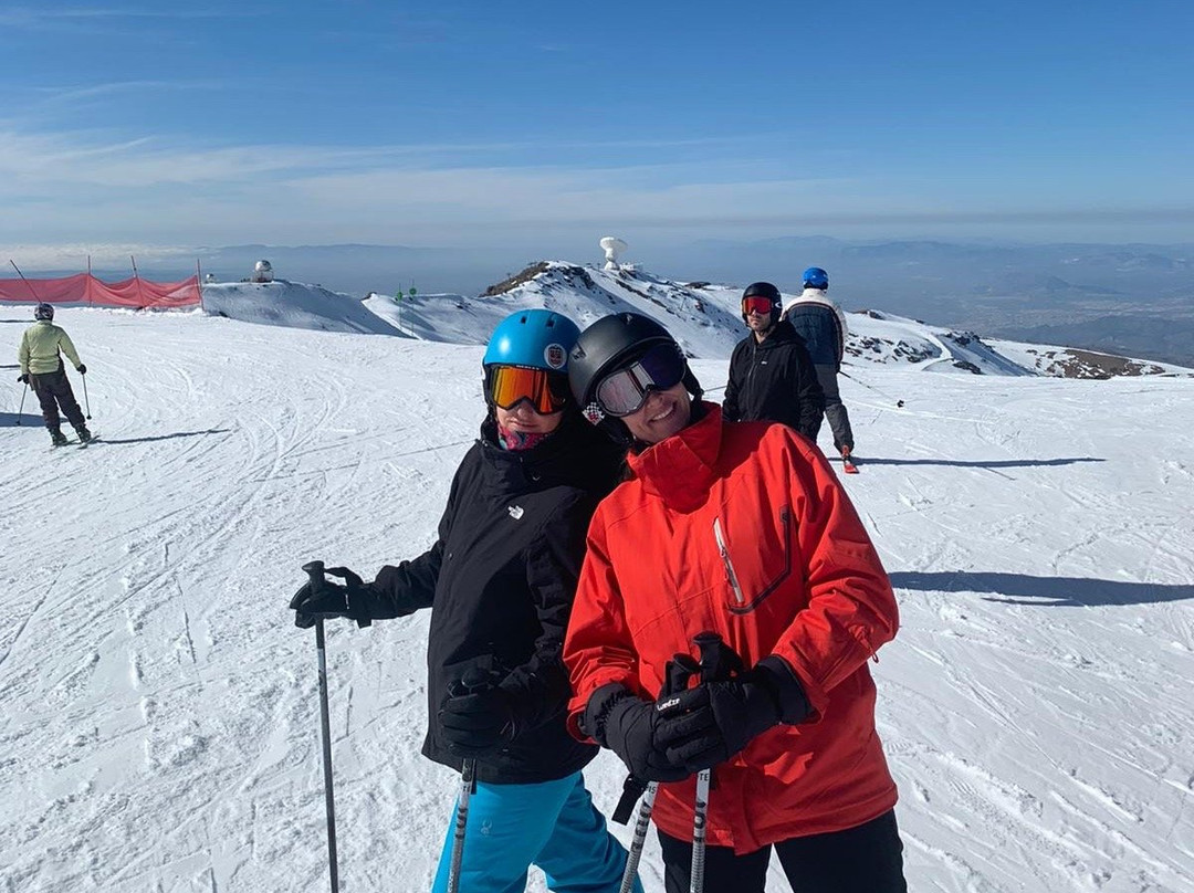 SKI&DO - Escuela de Esqui y Snowboard-莫纳奇尔村必去景点