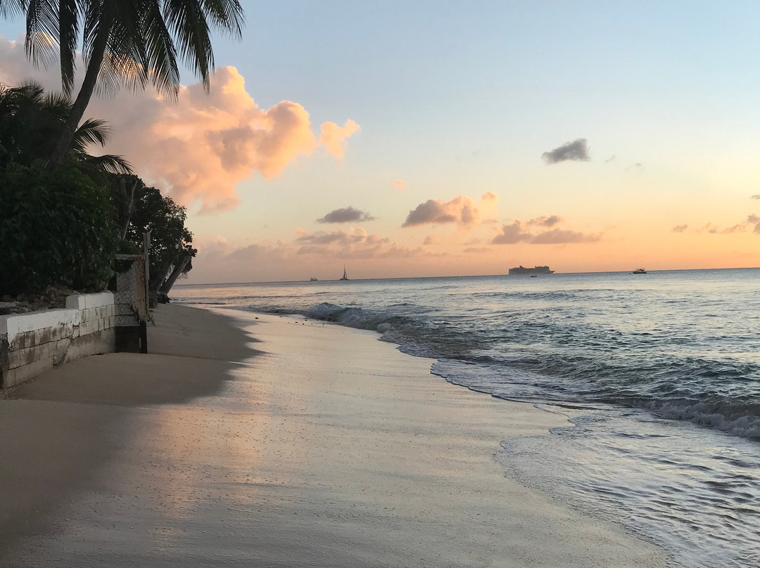 Fitts Village Beach-圣詹姆斯必去景点