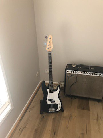 Wildwood Instruments Art Gallery & Guitar Making Courses-戴尔斯福特必去景点