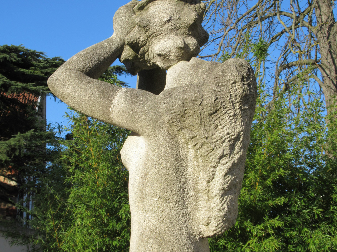 Square Hameln-圣莫代福塞必去景点