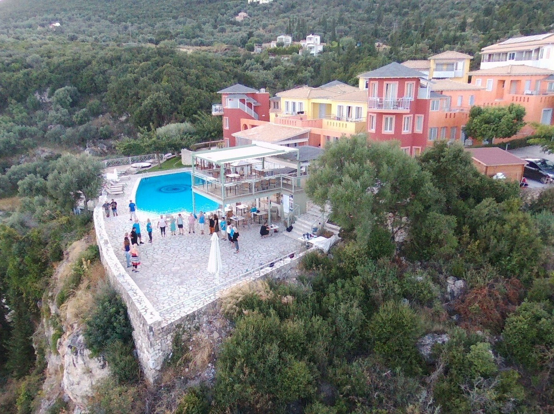 Red Tower Hotel and Suites主图