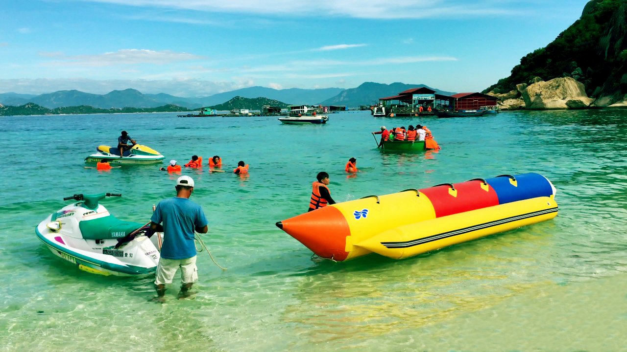 Lobster Palace-泳池
