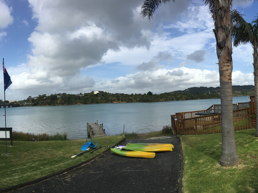 Raglan Palm Beach Motel主图