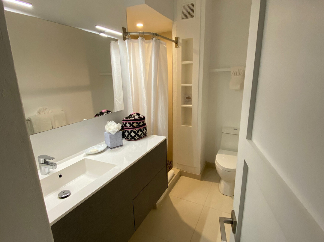 西波涅海滩俱乐部主图