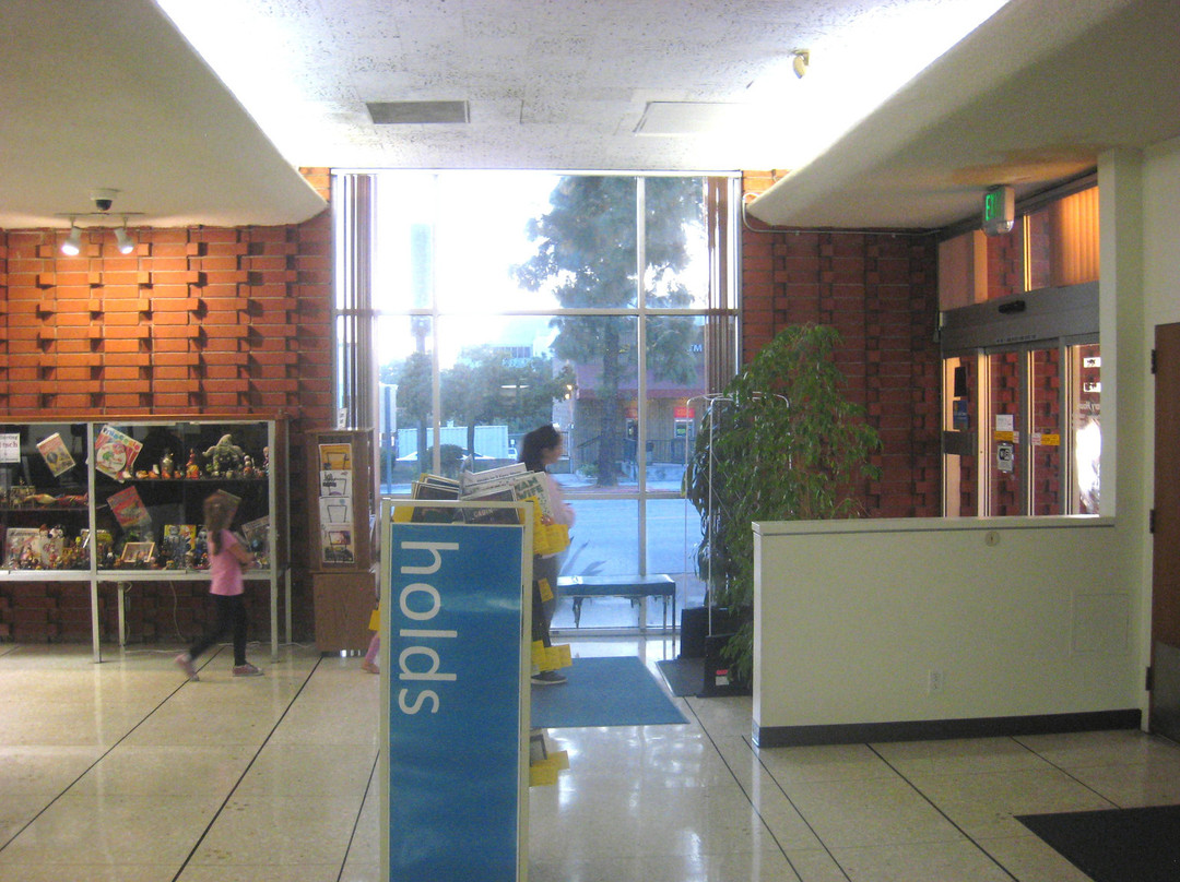 Burbank Central Library-伯班克必去景点