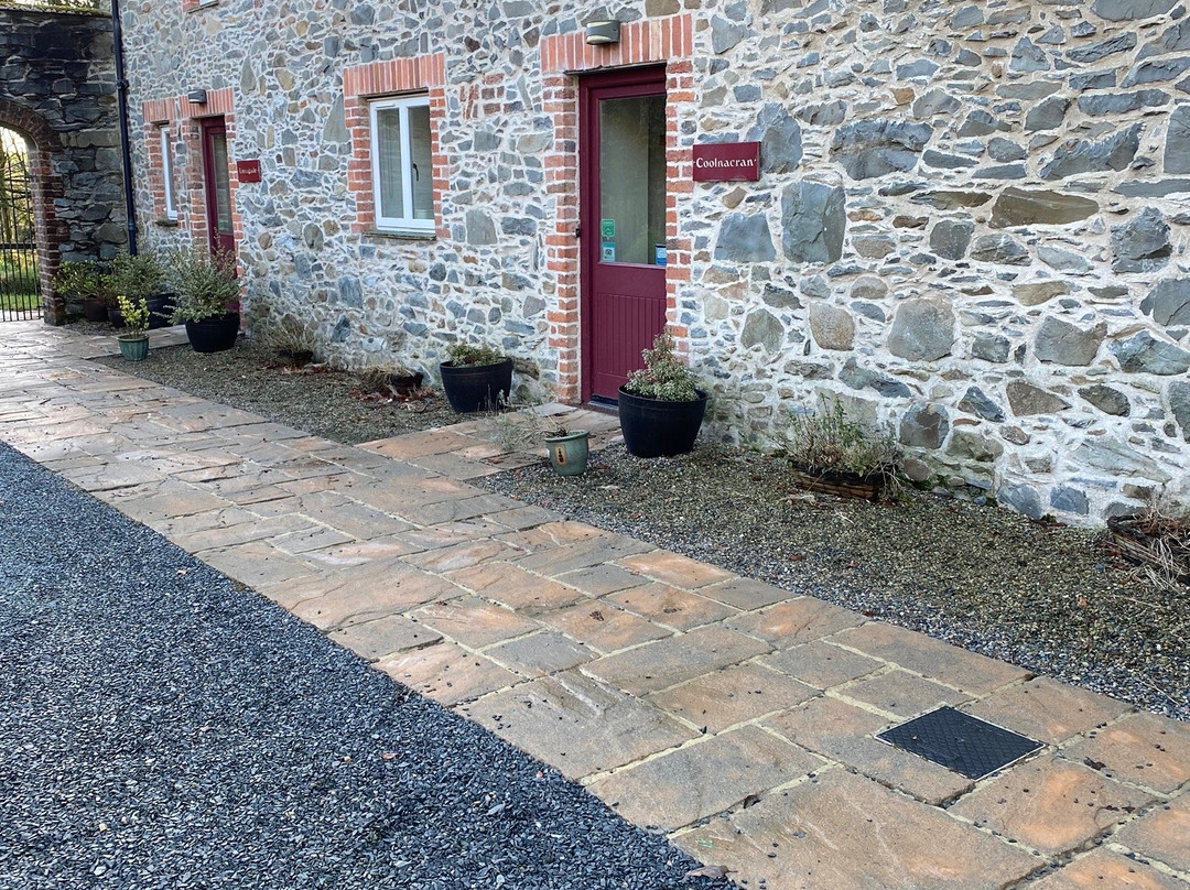 Loughbrickland Courtyard主图