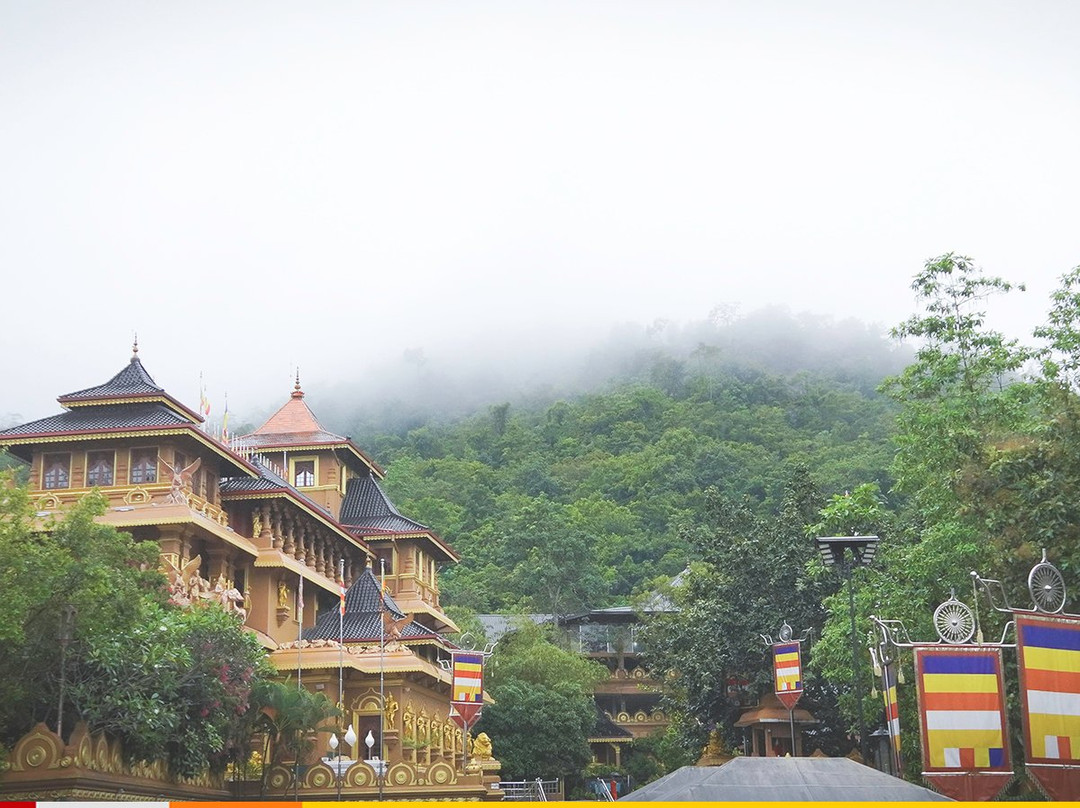 Mahamevnawa Buddhist Monastery Polgahawela景点图片