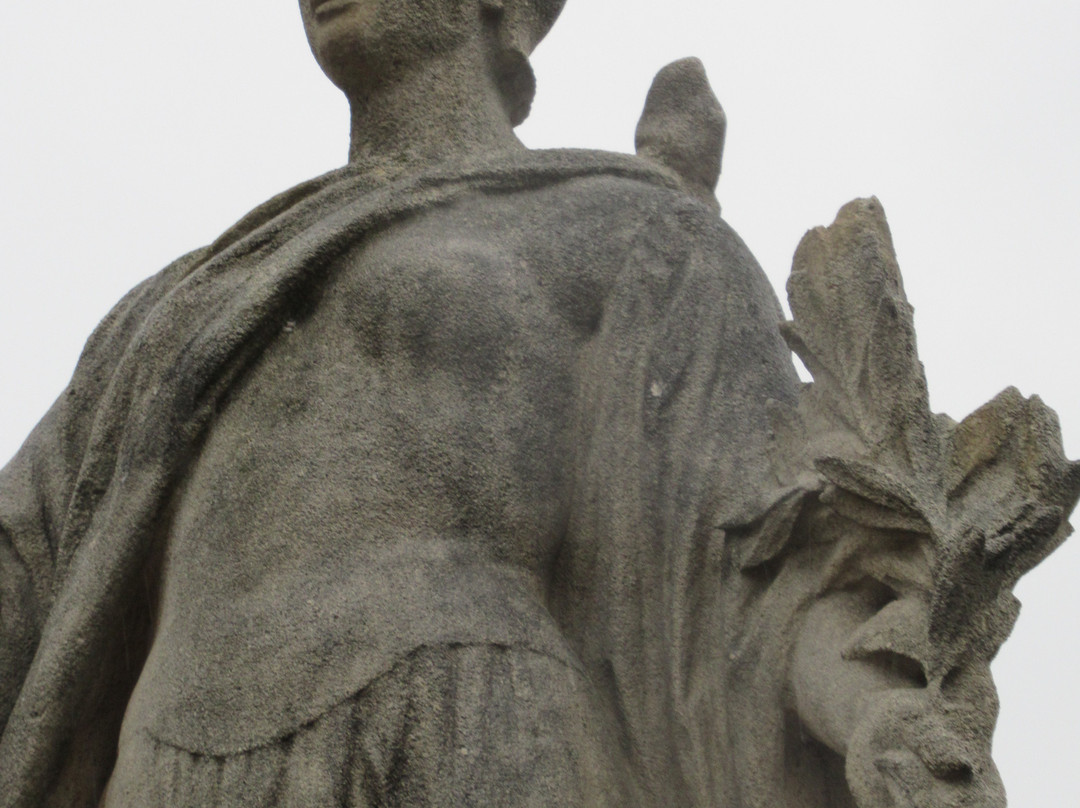 Monument aux morts-La Courneuve必去景点