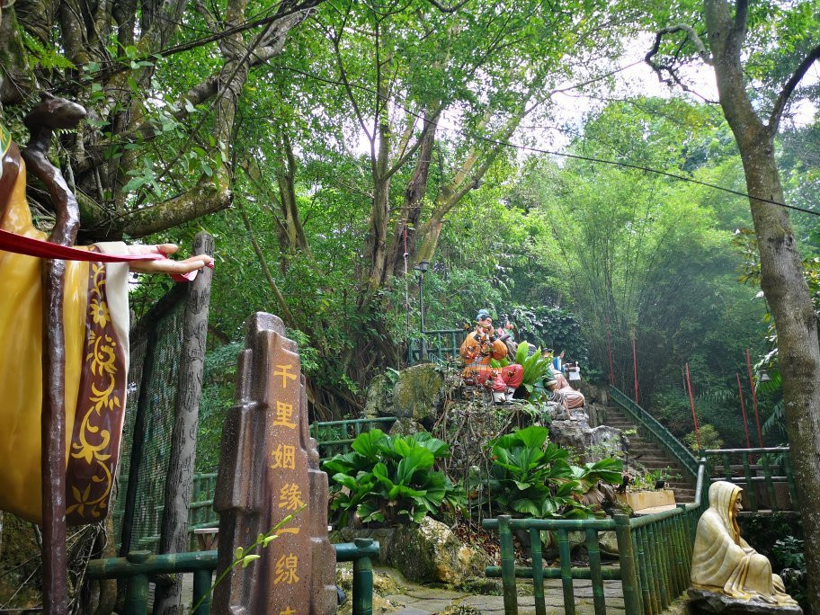 Centipede Temple-芙蓉必去景点