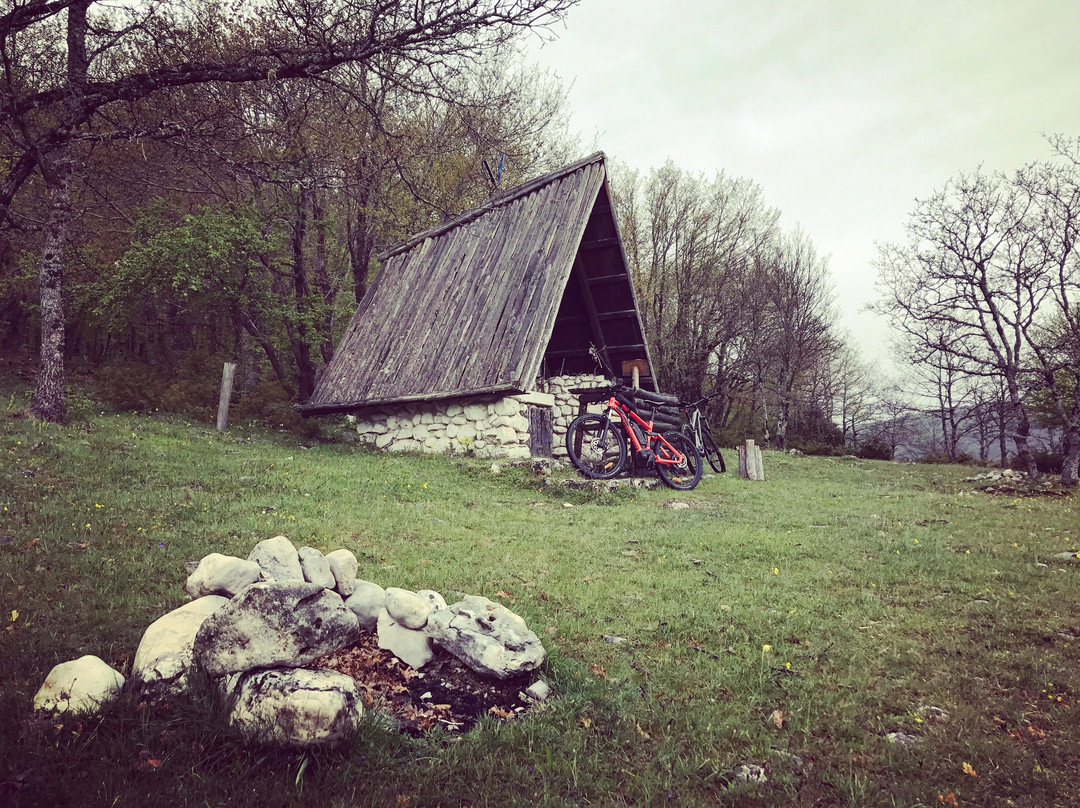 Cratere del Sirente-Secinaro必去景点