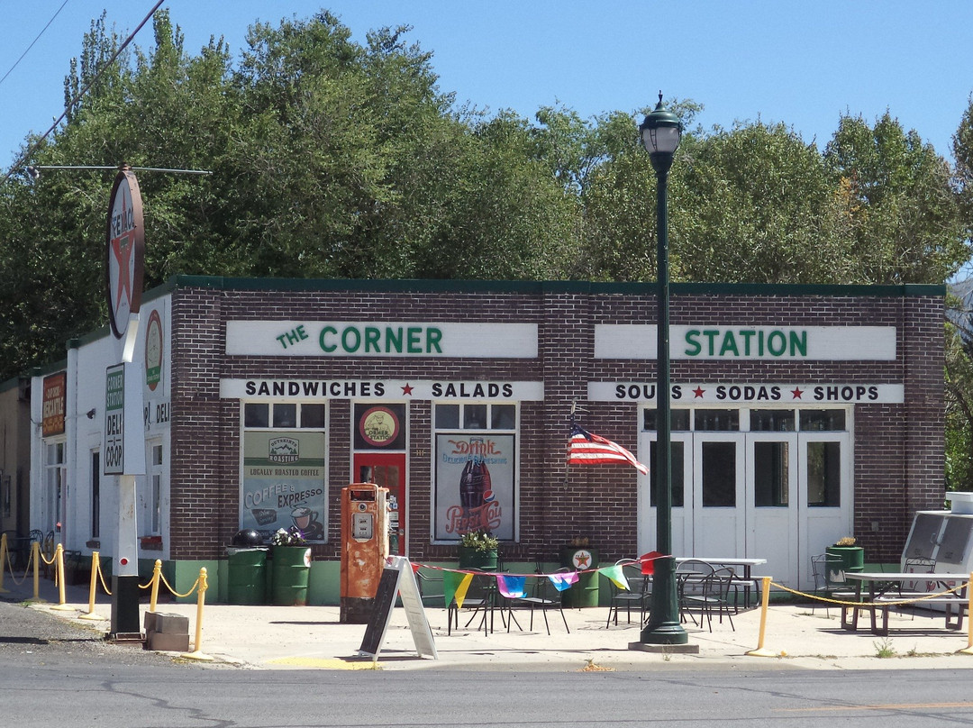 The Corner Station Deli and Co-op-Fairview必去景点