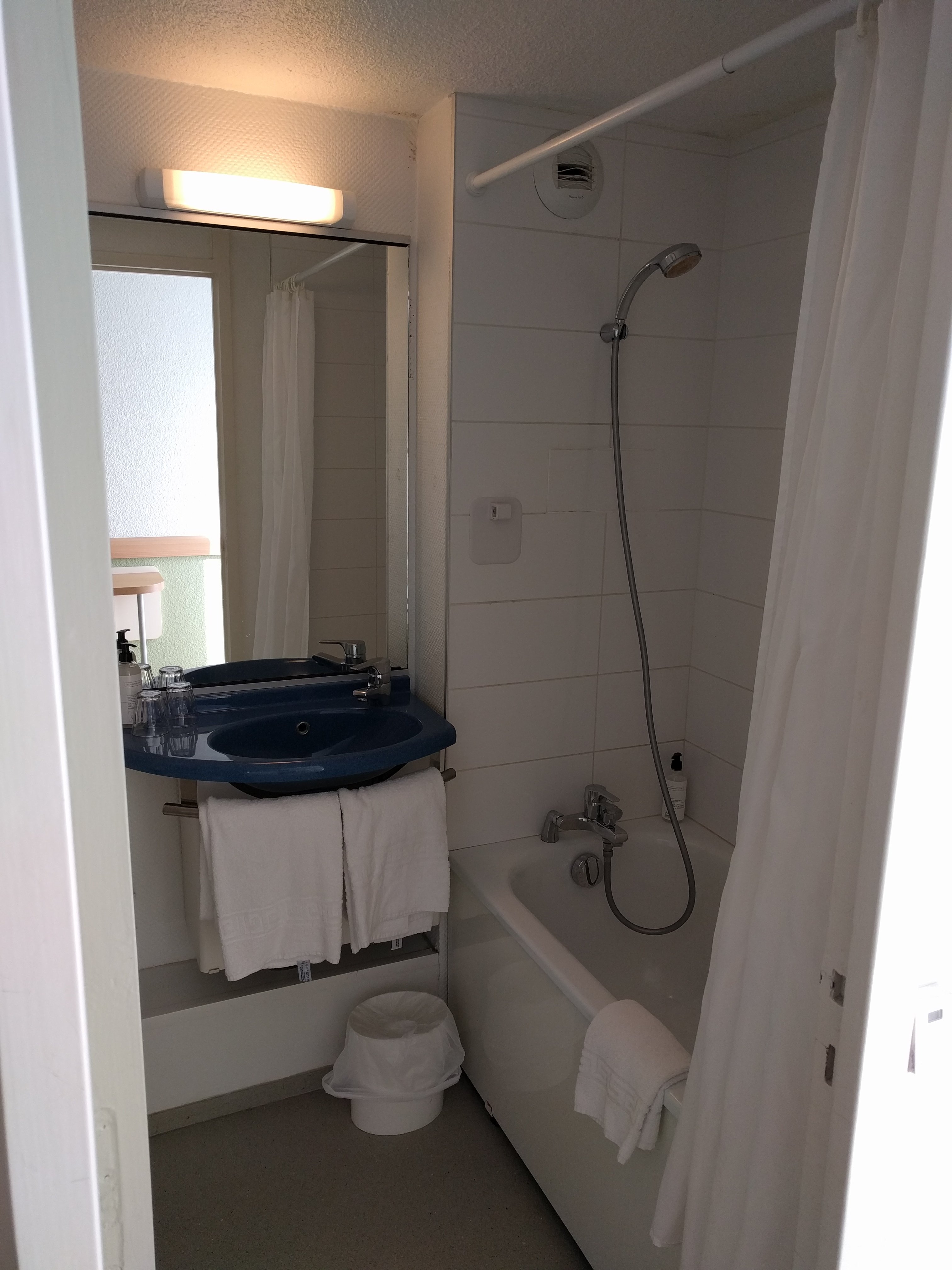 ibis budget Vannes Ploeren-浴室