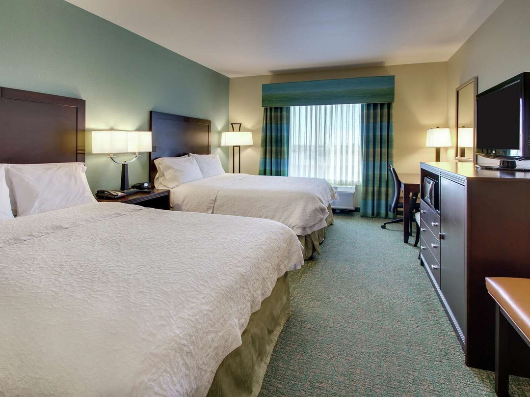 Hampton Inn Vernon主图