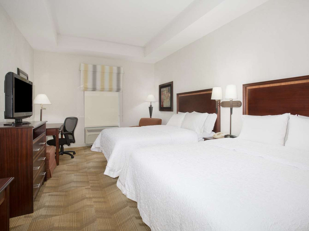 Hampton Inn Siloam Springs主图